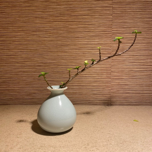 汝窯冰裂小富瓶