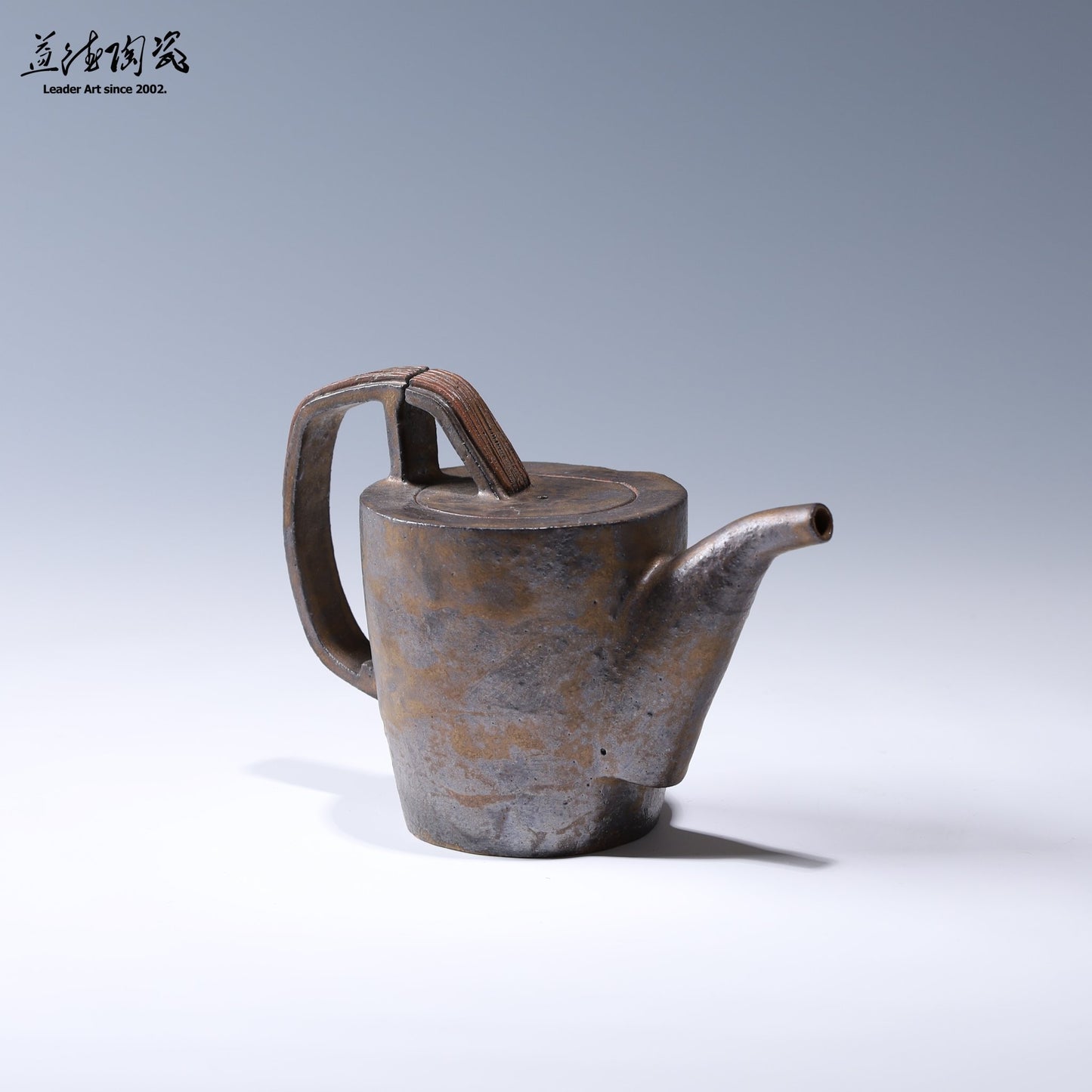 2021天下雜誌陶器專欄精選鶯歌手作茶壺0135 - LEADER 益德 | 居家設計藝品・人文茶器・空間美學作品
