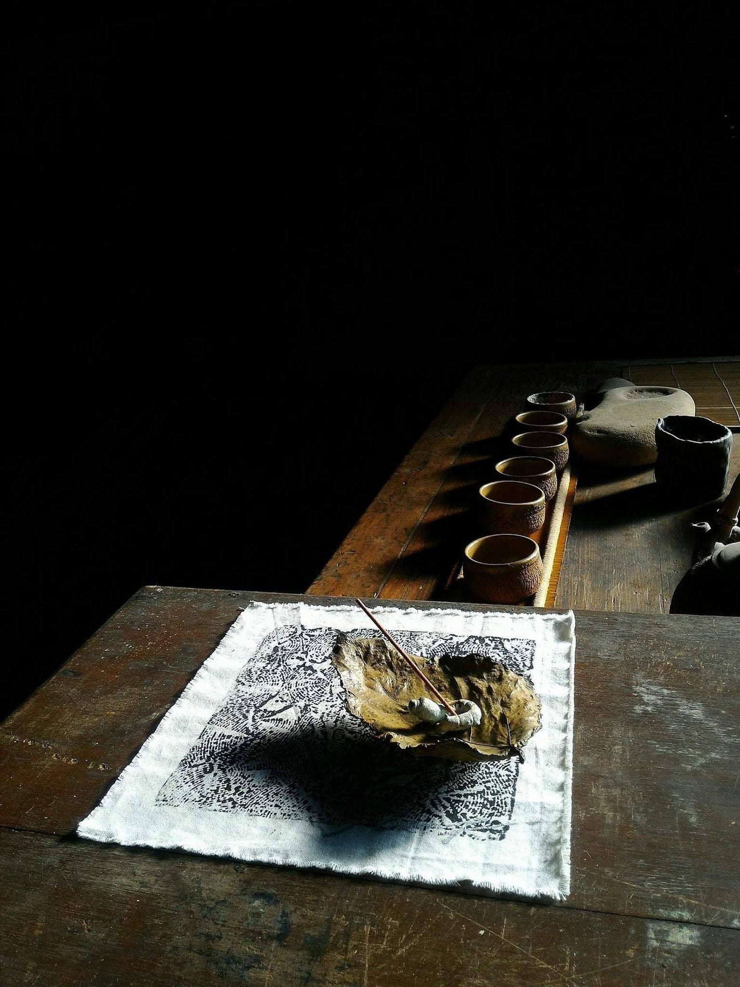 思 - 蠶寶寶 青銅香插 香道 室內設計擺件 - LEADER 益德 | 居家設計藝品・人文茶器・空間美學作品