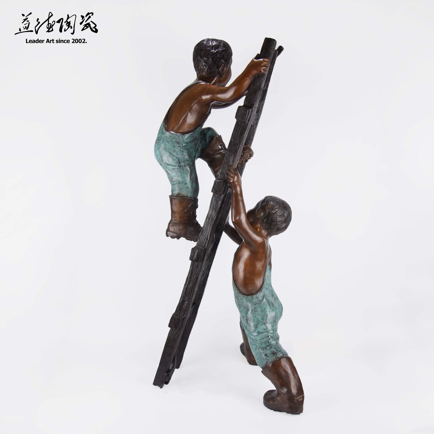 Support Each Other - Bronze Sculpture Design - LEADER 益德 | 居家設計藝品・人文茶器・空間美學作品