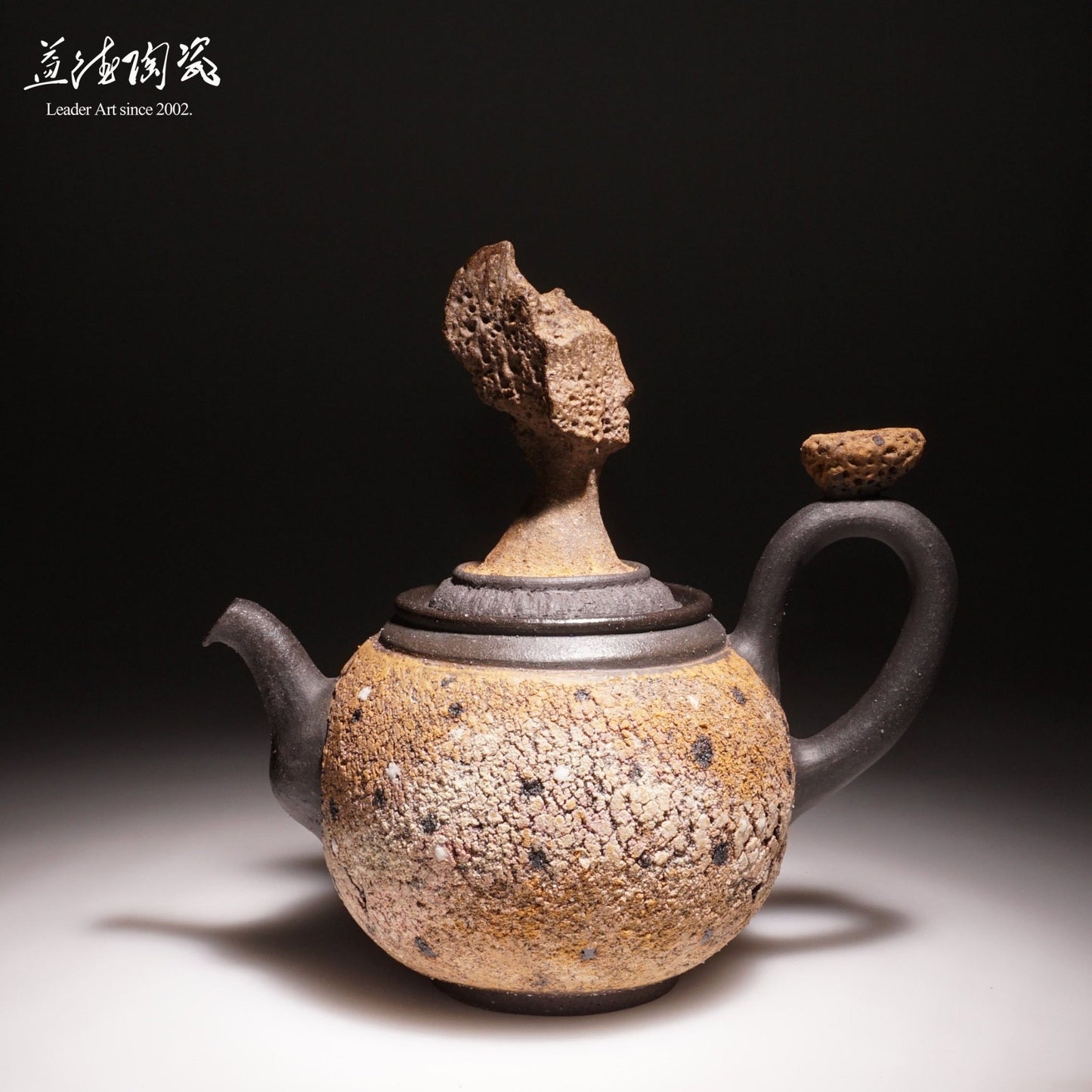 Yehliu - Natural rock and ore Teapot - LEADER 益德 | 居家設計藝品・人文茶器・空間美學作品