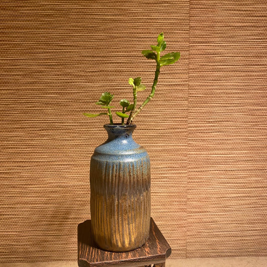 手工鎏金釉豎紋高昇瓶