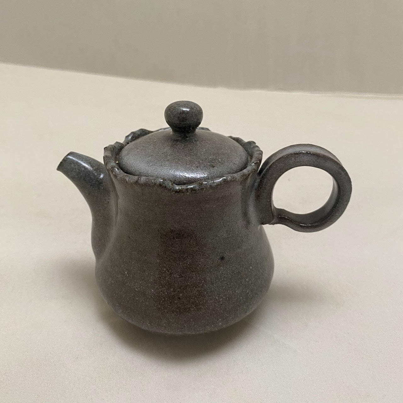 灰志野   新人文 壺 B189