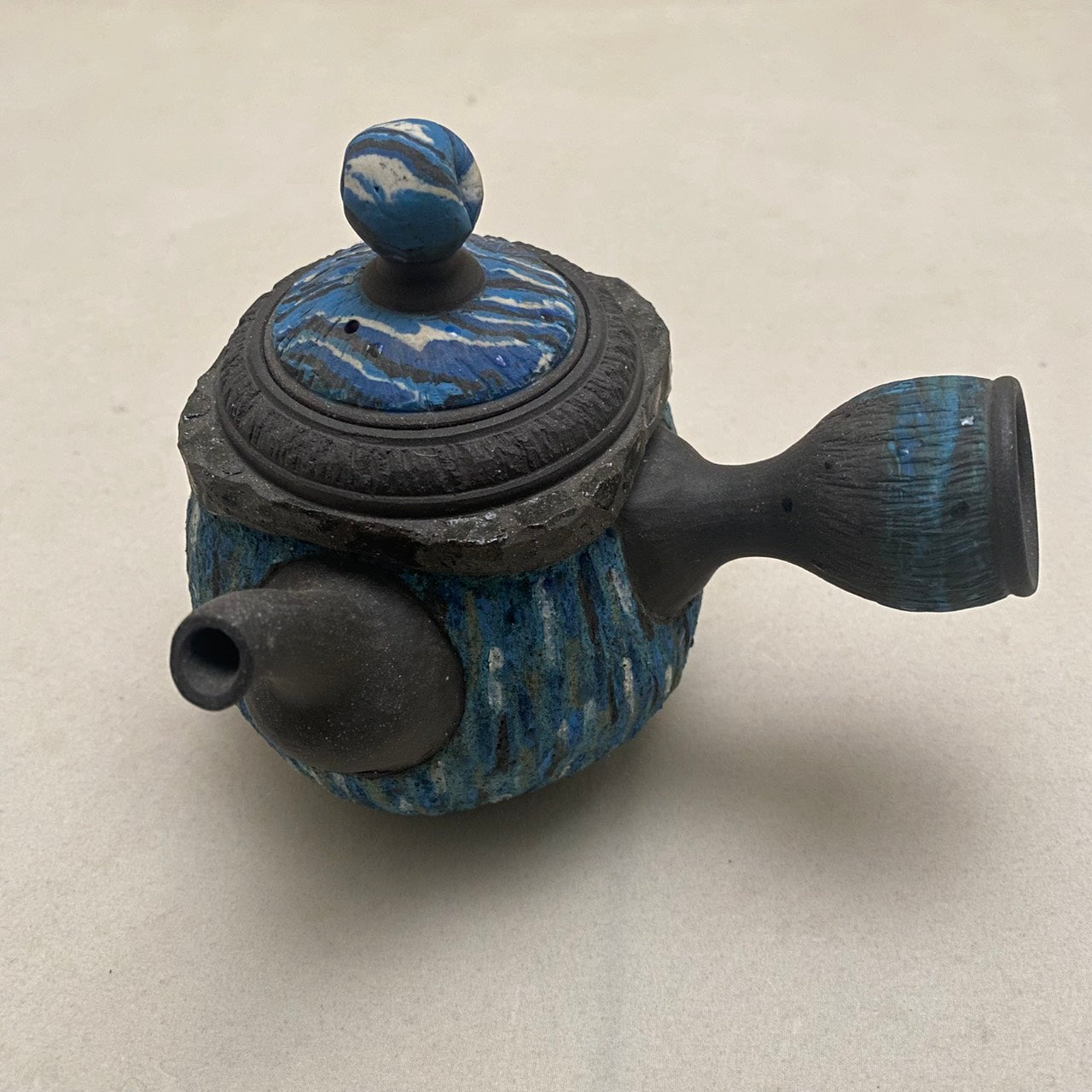 藍眼淚 - 側把岩礦壺Blue tears - Natural rock and ore Teapot